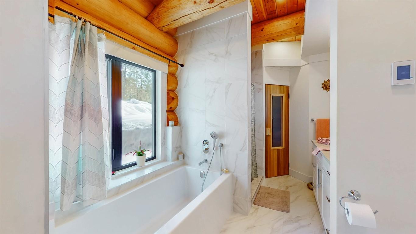 









185


CARIBOU

Way,
Osoyoos,




BC
V0H 1V6

