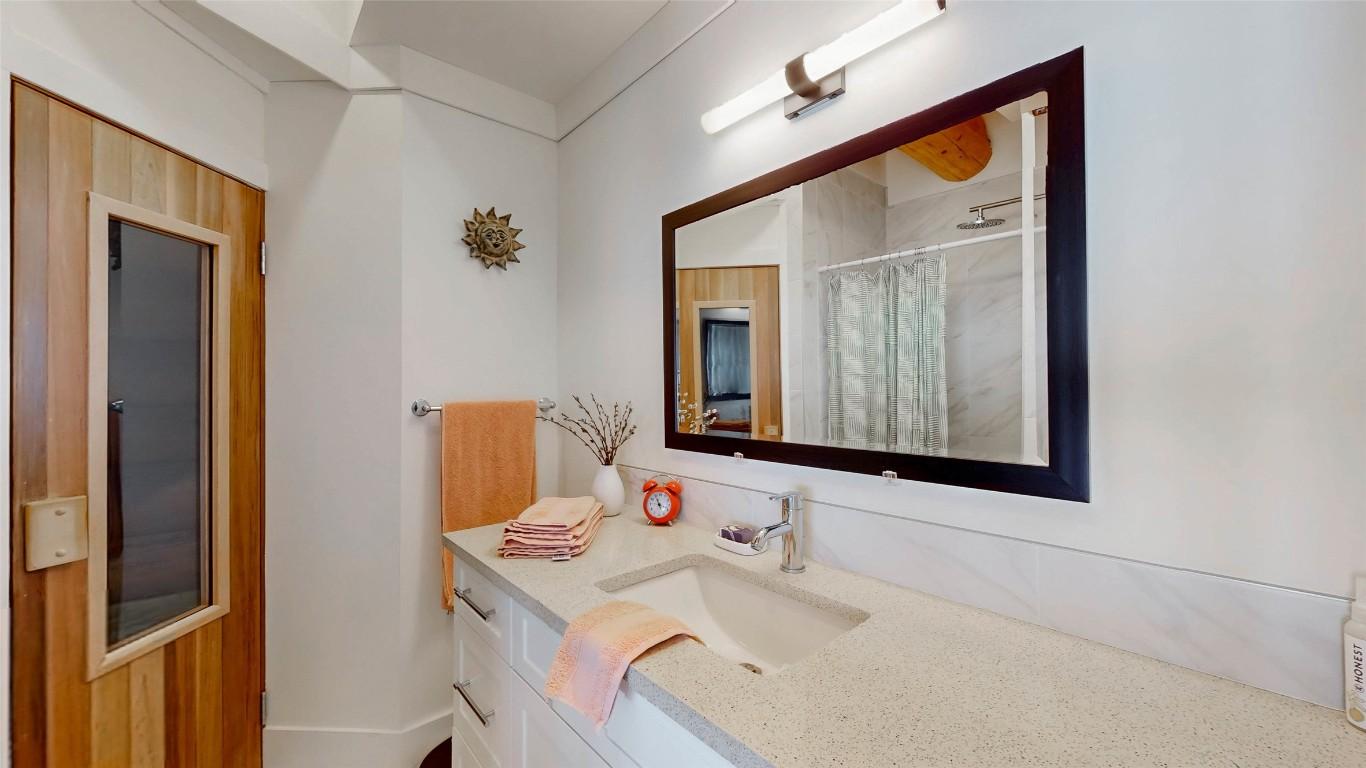 









185


CARIBOU

Way,
Osoyoos,




BC
V0H 1V6


