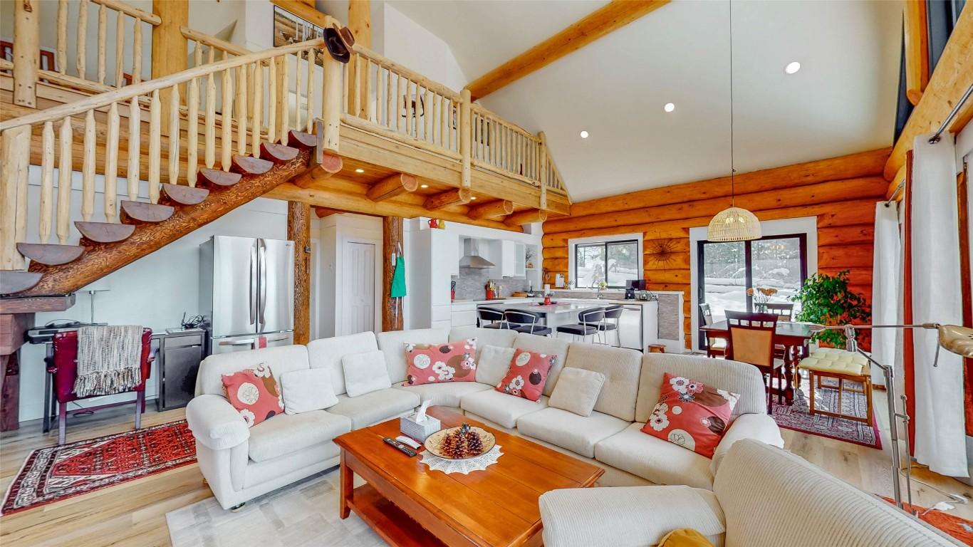 









185


CARIBOU

Way,
Osoyoos,




BC
V0H 1V6

