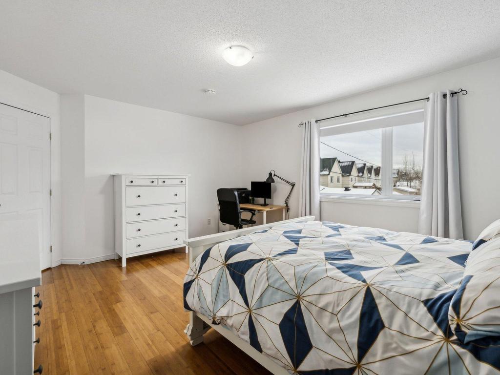 









36


Rue de la Gironde

,
Gatineau (Gatineau),




QC
J8R3N2

