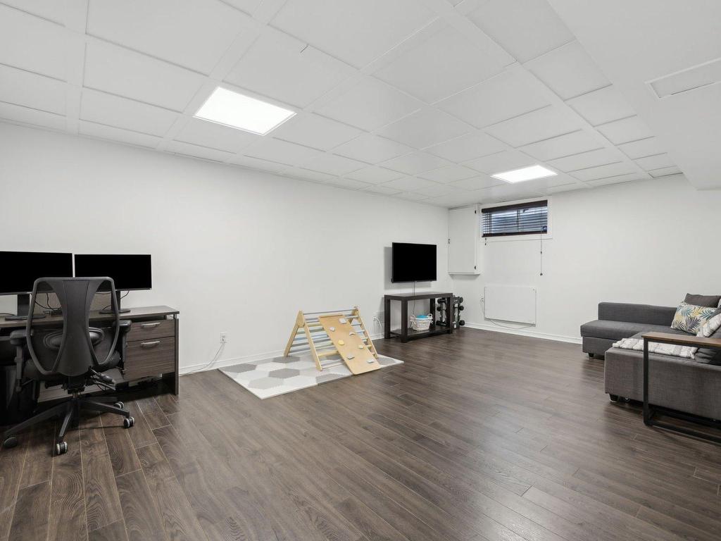 









36


Rue de la Gironde

,
Gatineau (Gatineau),




QC
J8R3N2

