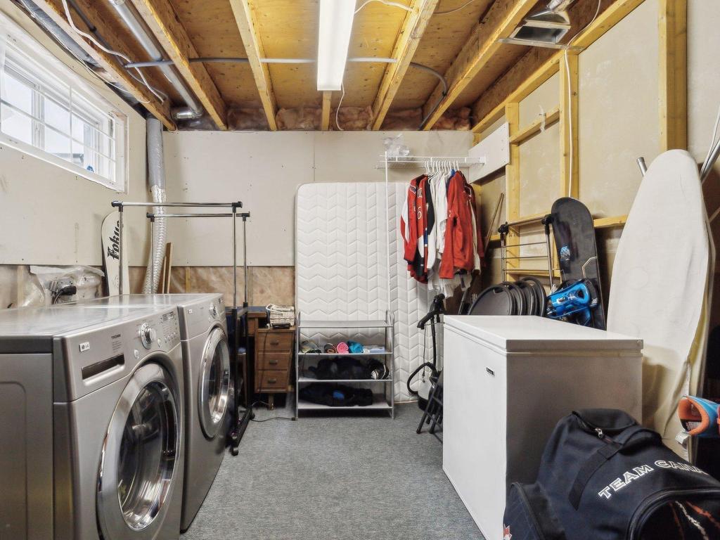 









36


Rue de la Gironde

,
Gatineau (Gatineau),




QC
J8R3N2

