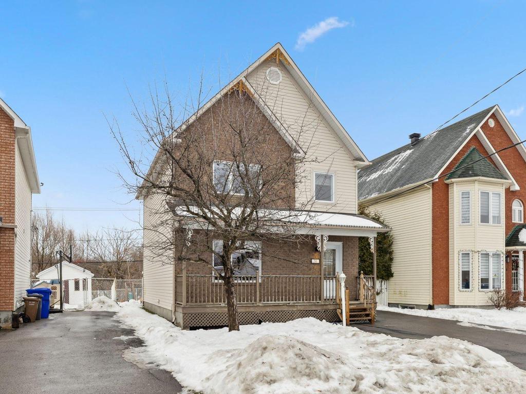 









36


Rue de la Gironde

,
Gatineau (Gatineau),




QC
J8R3N2

