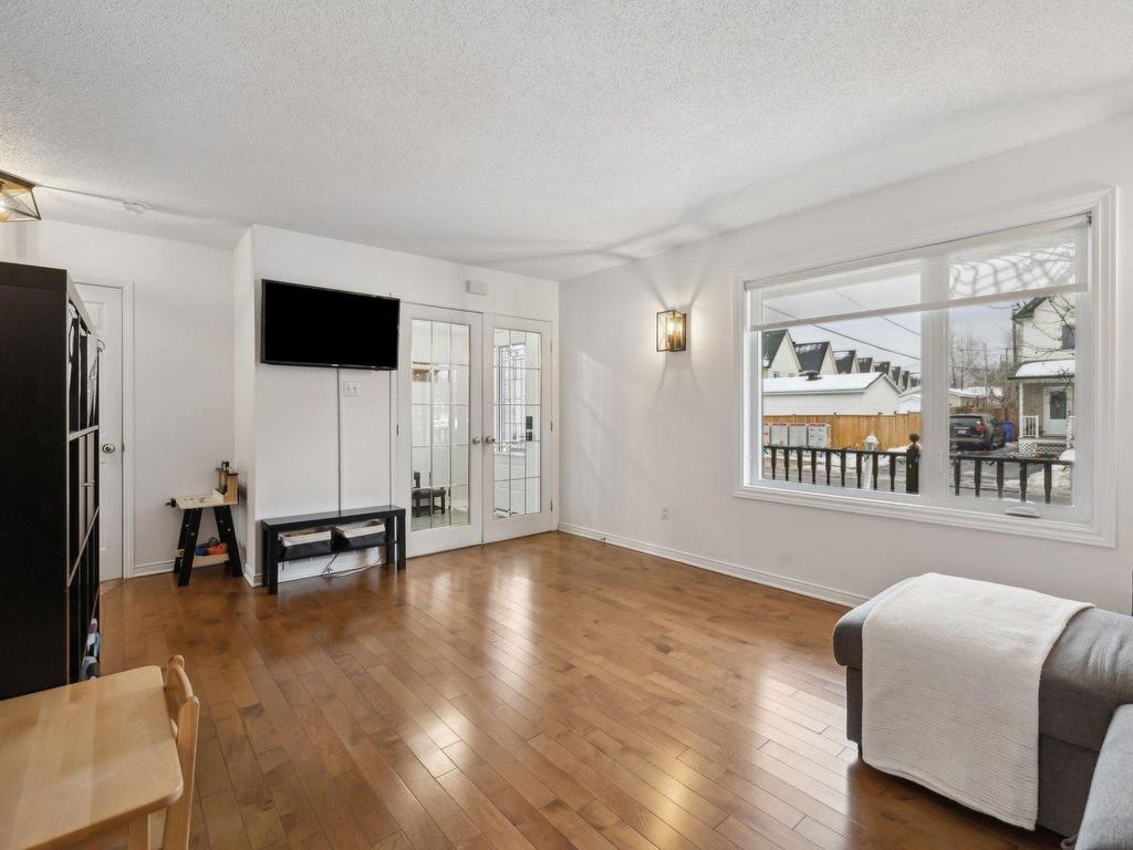 









36


Rue de la Gironde

,
Gatineau (Gatineau),




QC
J8R3N2

