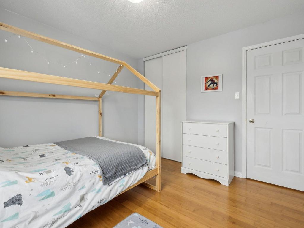 









36


Rue de la Gironde

,
Gatineau (Gatineau),




QC
J8R3N2

