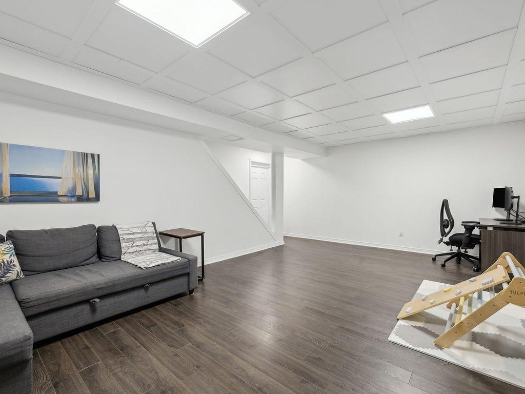 









36


Rue de la Gironde

,
Gatineau (Gatineau),




QC
J8R3N2

