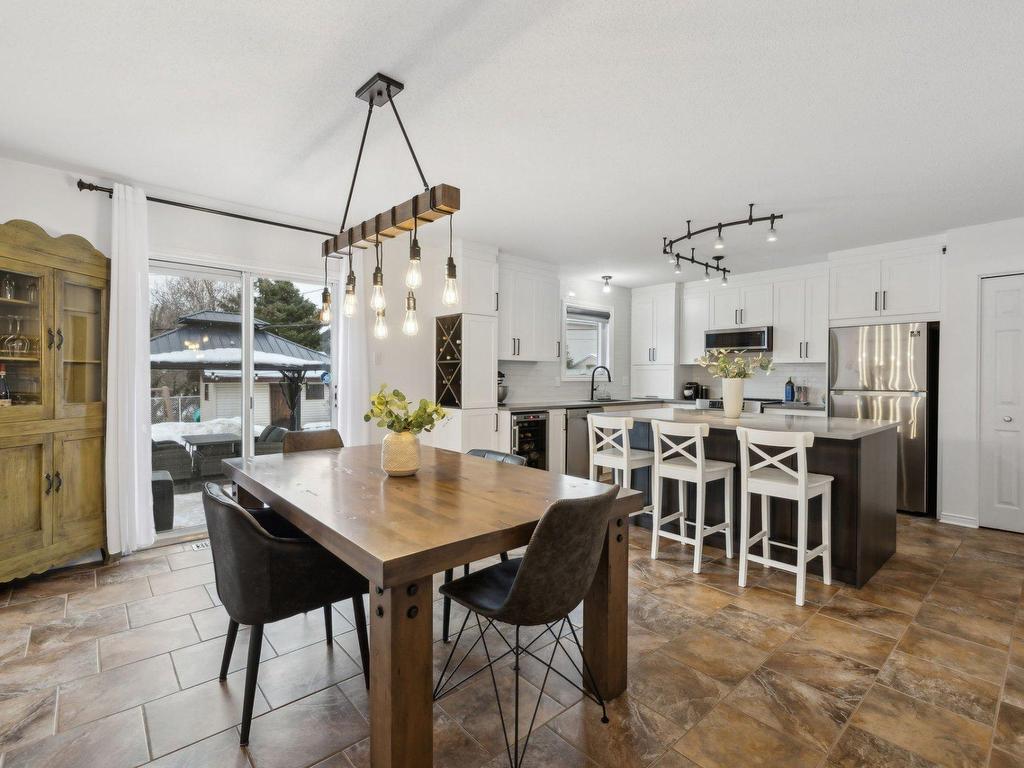 









36


Rue de la Gironde

,
Gatineau (Gatineau),




QC
J8R3N2

