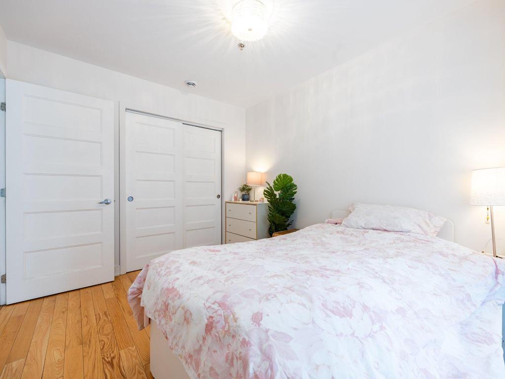 









3300


Boul. Cavendish

, 312,
Montréal (Côte-des-Neiges/Notre-Dame-de-Grâce),




QC
H4B2M8

