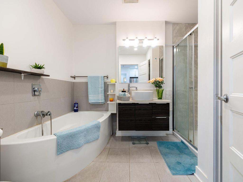 









3300


Boul. Cavendish

, 312,
Montréal (Côte-des-Neiges/Notre-Dame-de-Grâce),




QC
H4B2M8

