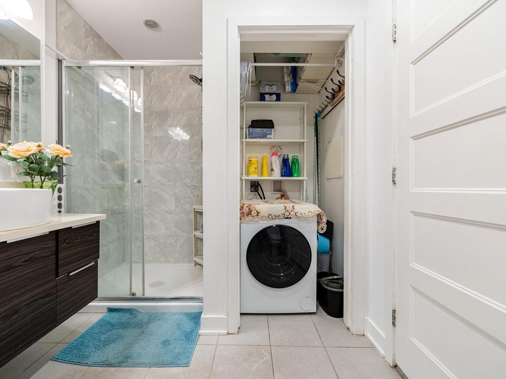 









3300


Boul. Cavendish

, 312,
Montréal (Côte-des-Neiges/Notre-Dame-de-Grâce),




QC
H4B2M8

