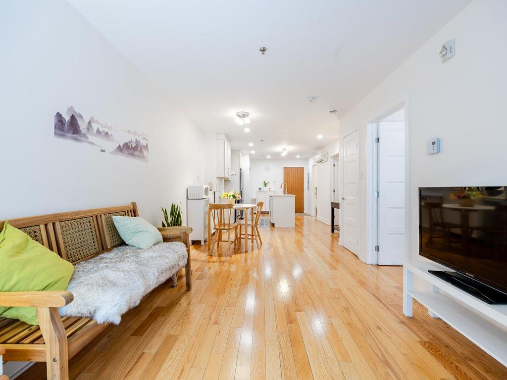 









3300


Boul. Cavendish

, 312,
Montréal (Côte-des-Neiges/Notre-Dame-de-Grâce),




QC
H4B2M8

