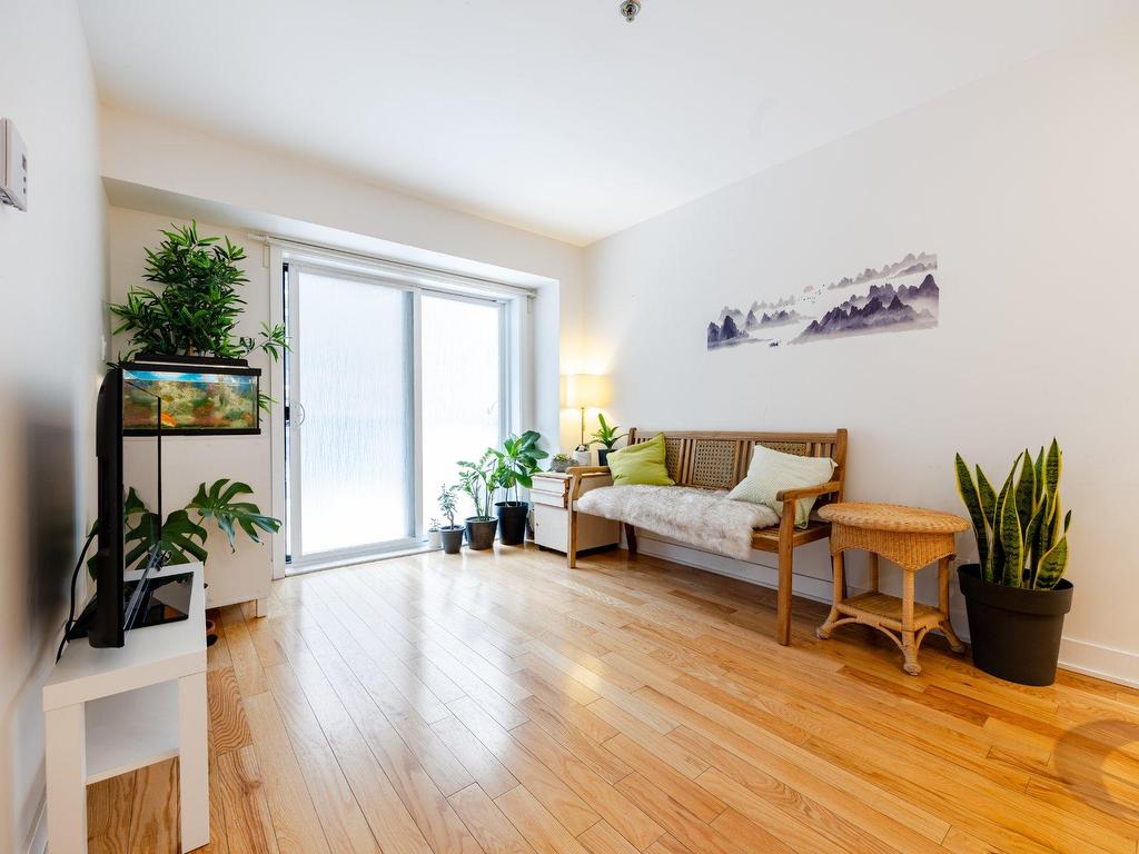 









3300


Boul. Cavendish

, 312,
Montréal (Côte-des-Neiges/Notre-Dame-de-Grâce),




QC
H4B2M8


