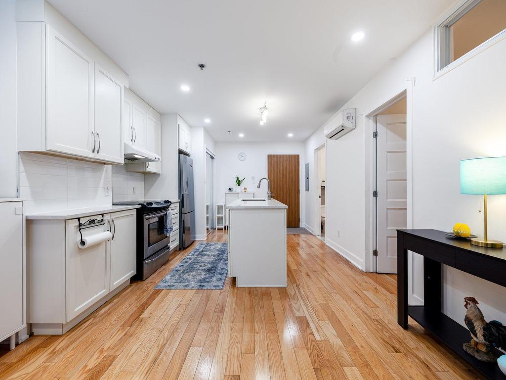 









3300


Boul. Cavendish

, 312,
Montréal (Côte-des-Neiges/Notre-Dame-de-Grâce),




QC
H4B2M8

