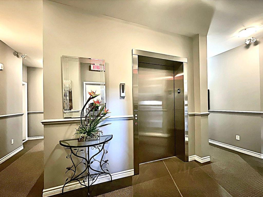 









645


Rue Montmartre

, 202,
Mascouche,




QC
J7K0J2

