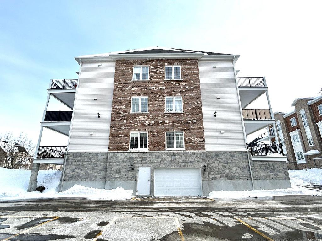 









645


Rue Montmartre

, 202,
Mascouche,




QC
J7K0J2

