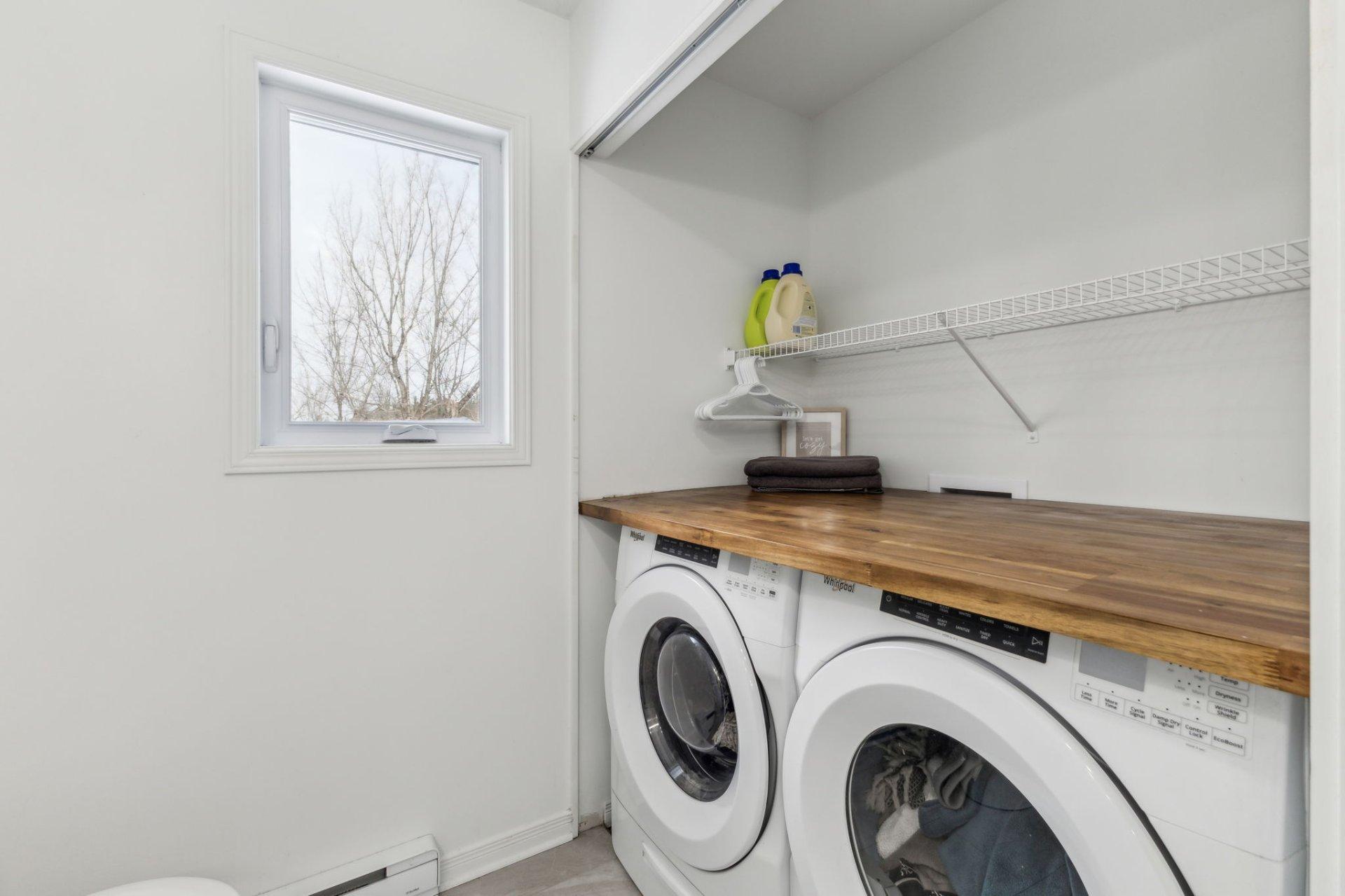 









68


Ch. du Haut-Bois

,
Val-des-Monts,




QC
J8N0C8

