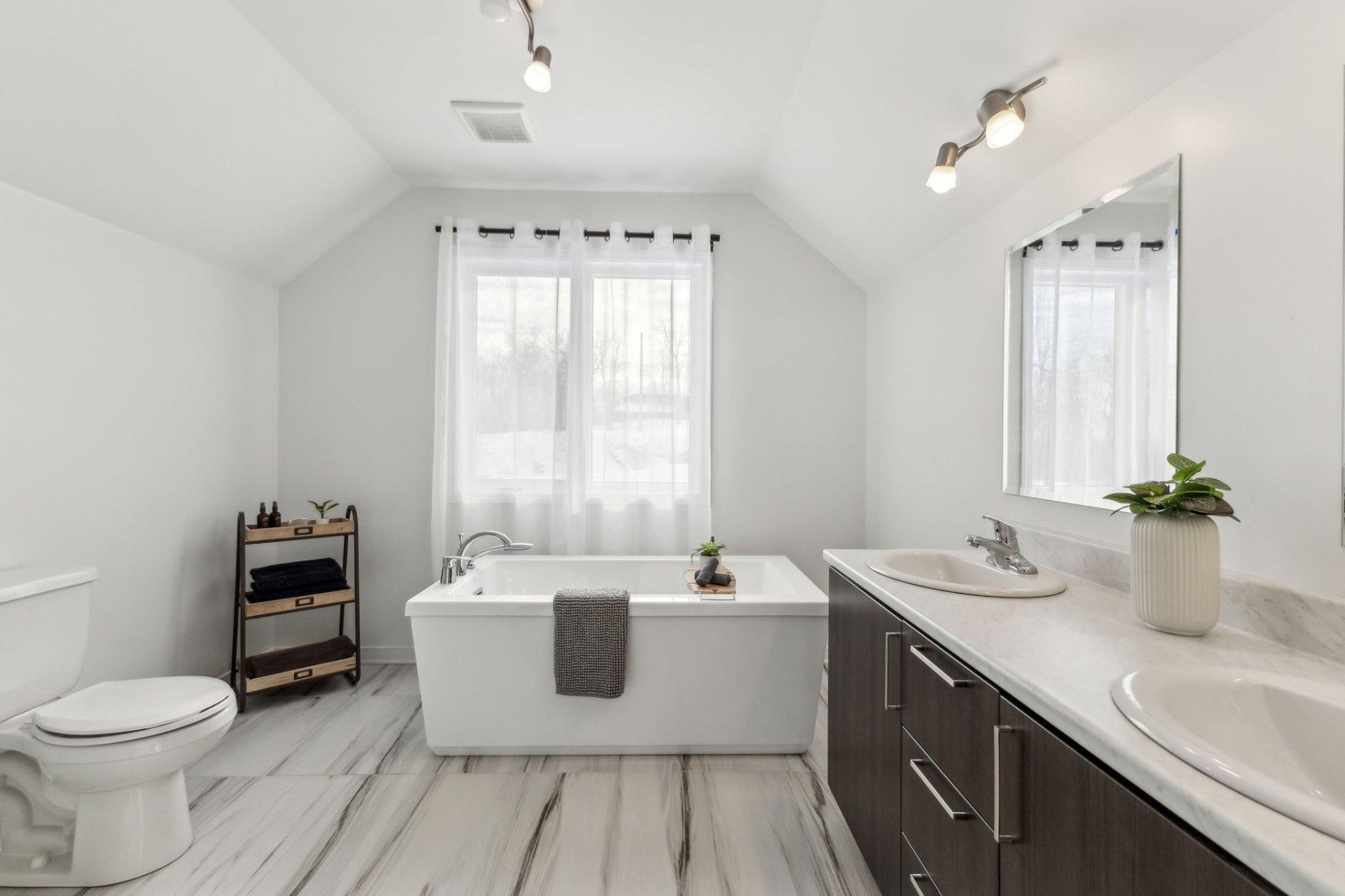 









68


Ch. du Haut-Bois

,
Val-des-Monts,




QC
J8N0C8

