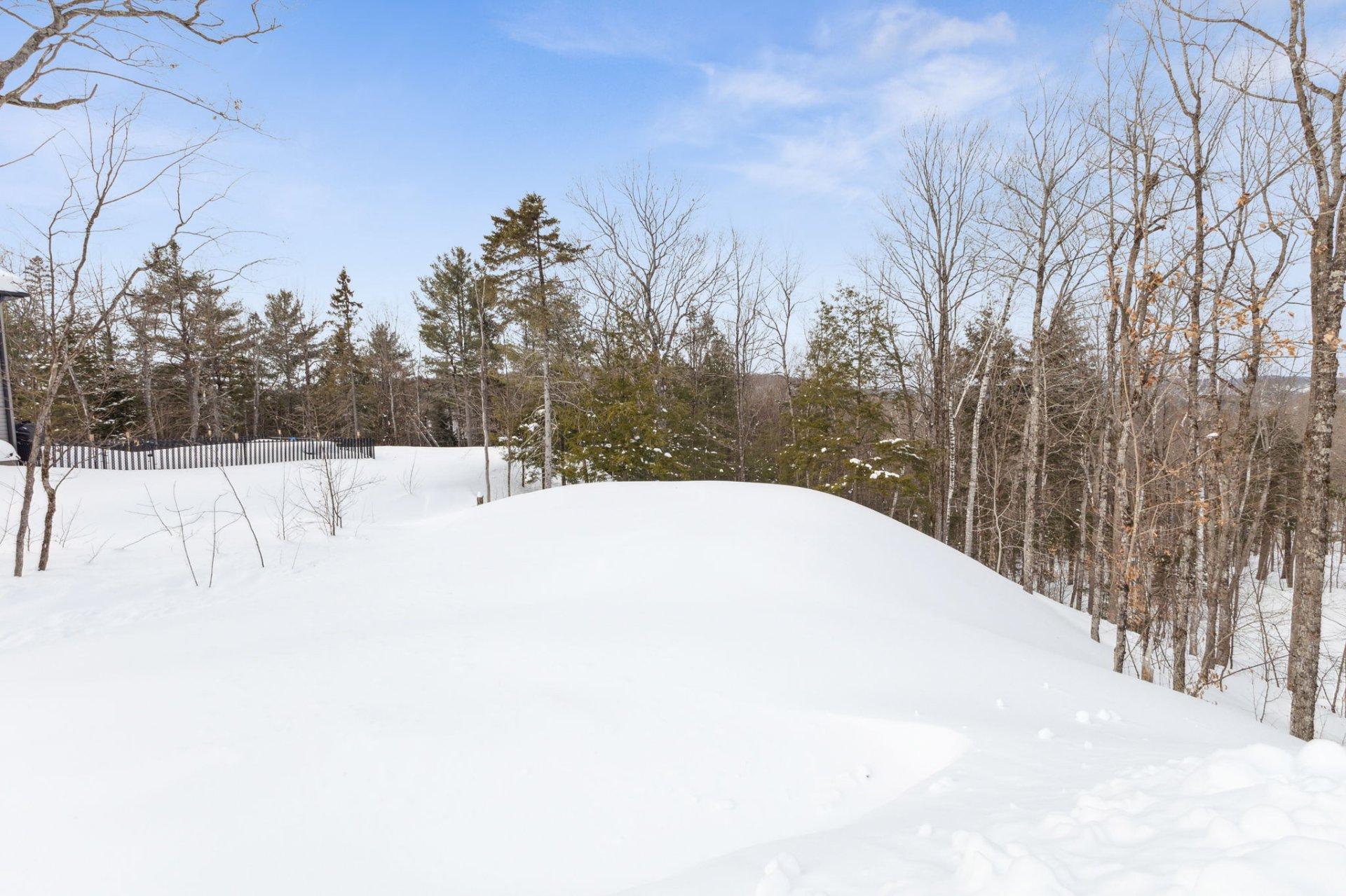 









68


Ch. du Haut-Bois

,
Val-des-Monts,




QC
J8N0C8

