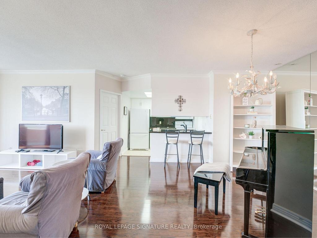









2


Raymerville

Drive, 903,
Markham,




ON
L3P 7N7


