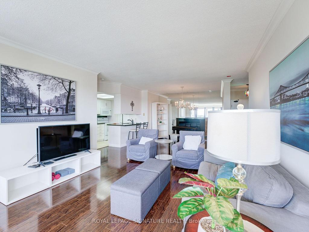 









2


Raymerville

Drive, 903,
Markham,




ON
L3P 7N7

