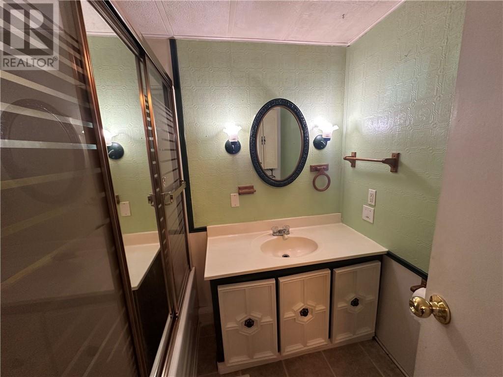 












1622 Pioneer Road Unit# 62

,
Sudbury,




Ontario
P3G1B3


