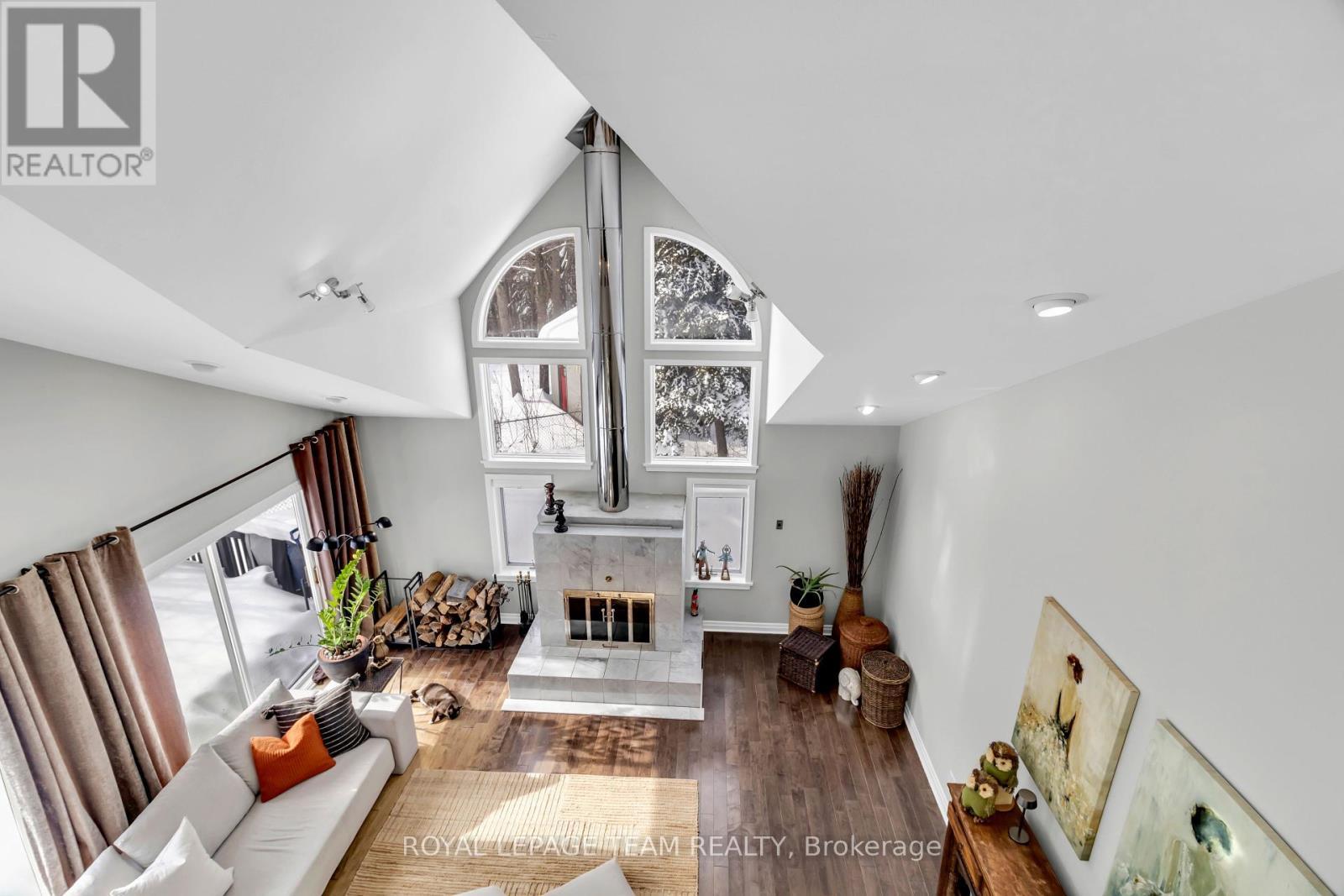 












528 OPEONGO ROAD

,
Renfrew,




Ontario
K7V2T5

