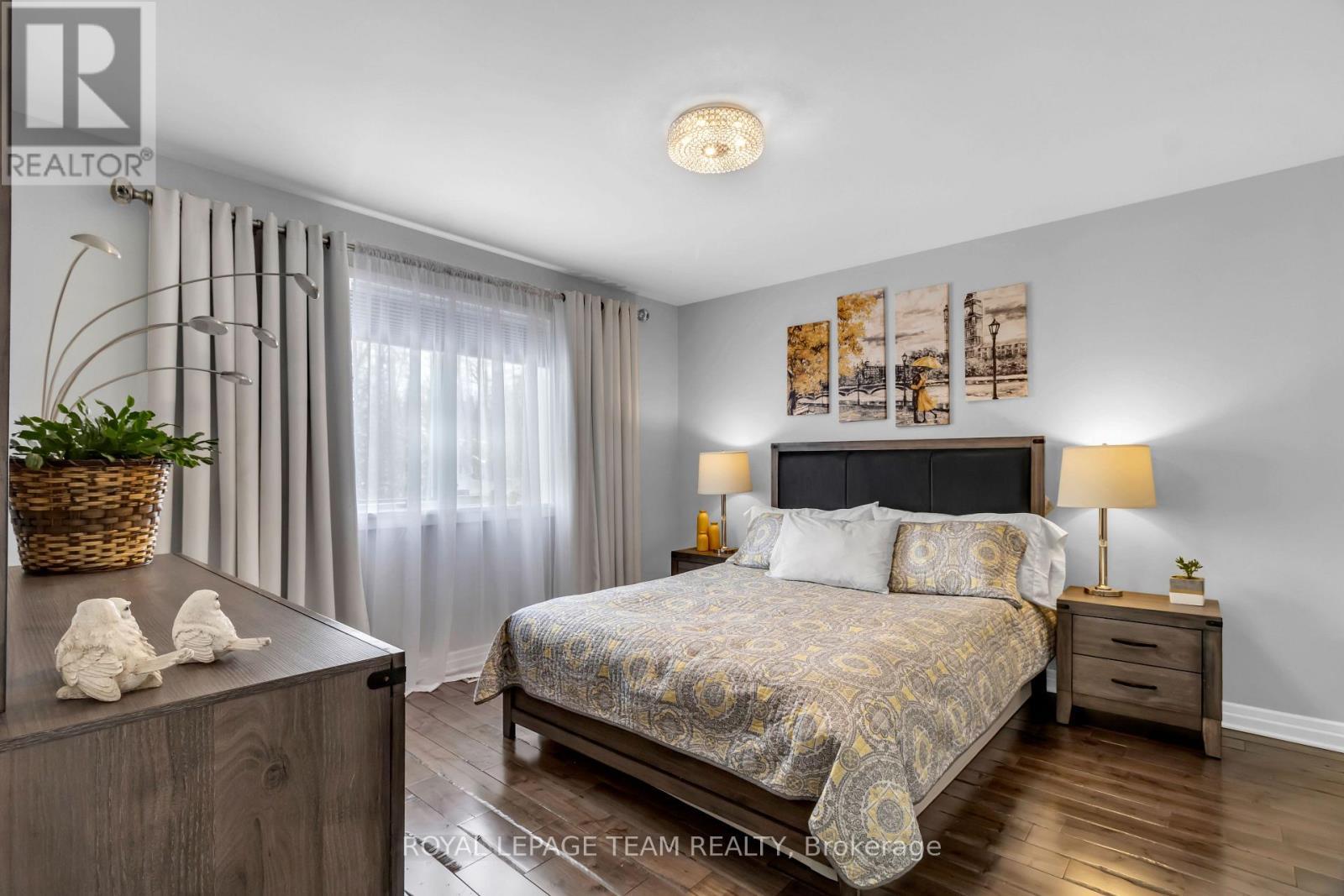 












528 OPEONGO ROAD

,
Renfrew,




Ontario
K7V2T5


