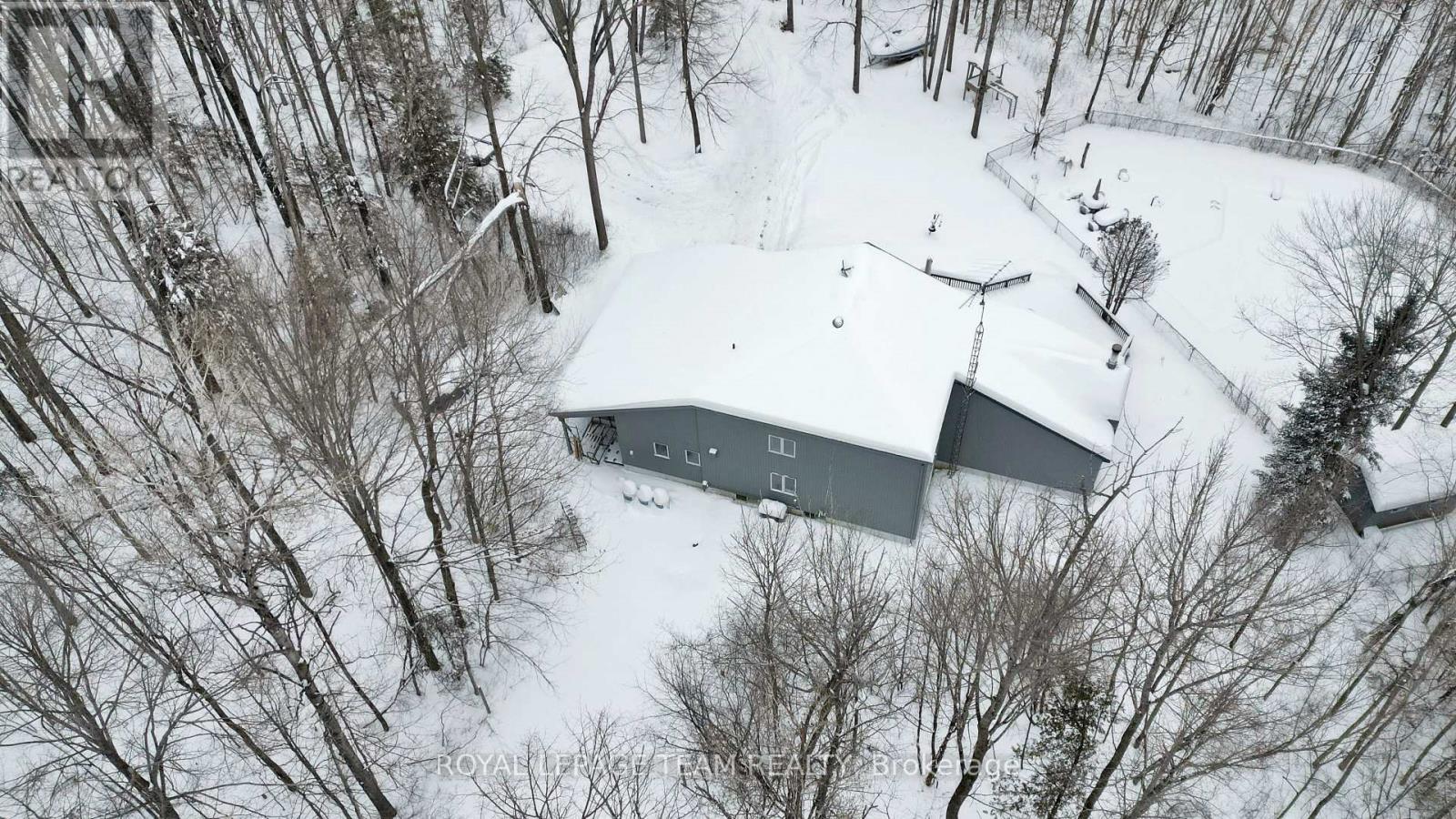 












528 OPEONGO ROAD

,
Renfrew,




Ontario
K7V2T5

