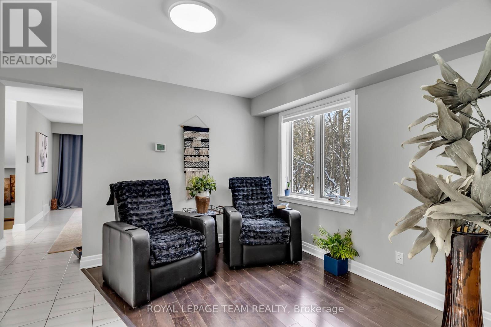 












528 OPEONGO ROAD

,
Renfrew,




Ontario
K7V2T5

