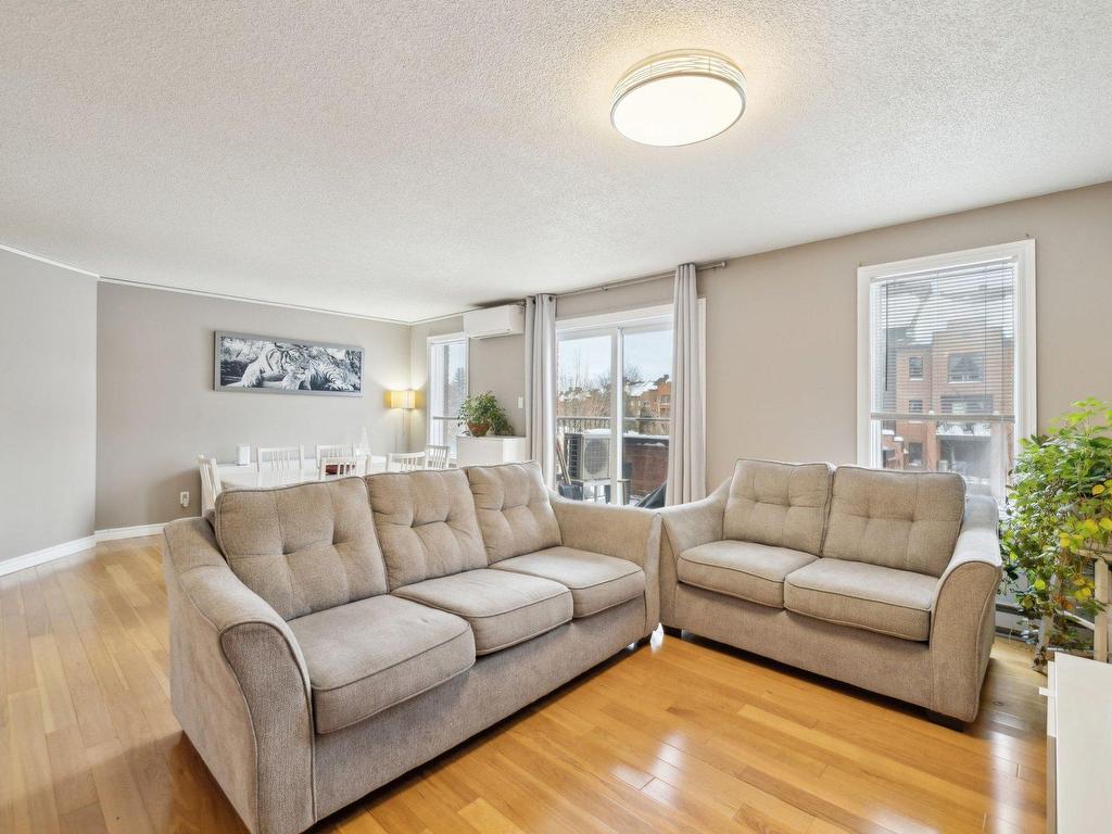 









148


Rue de Morency

, 301,
Gatineau (Gatineau),




QC
J8V2E4

