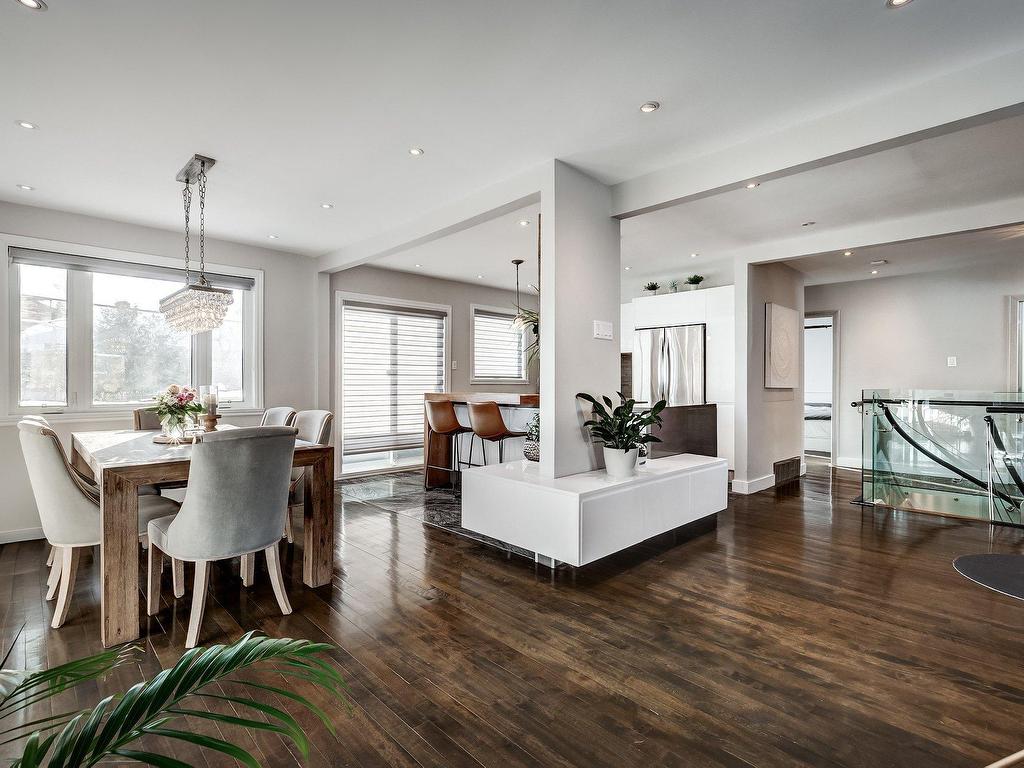 









5714


Av. Whitehorne

,
Côte-Saint-Luc,




QC
H4W1Z9

