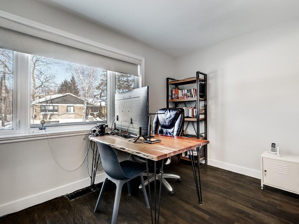 









5714


Av. Whitehorne

,
Côte-Saint-Luc,




QC
H4W1Z9


