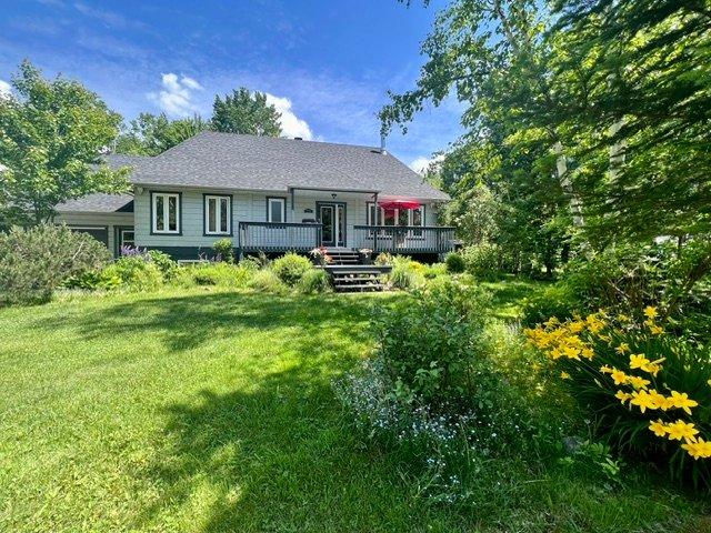 









730


Ch. Paquette

,
Mont-Tremblant,




QC
J8E2A7

