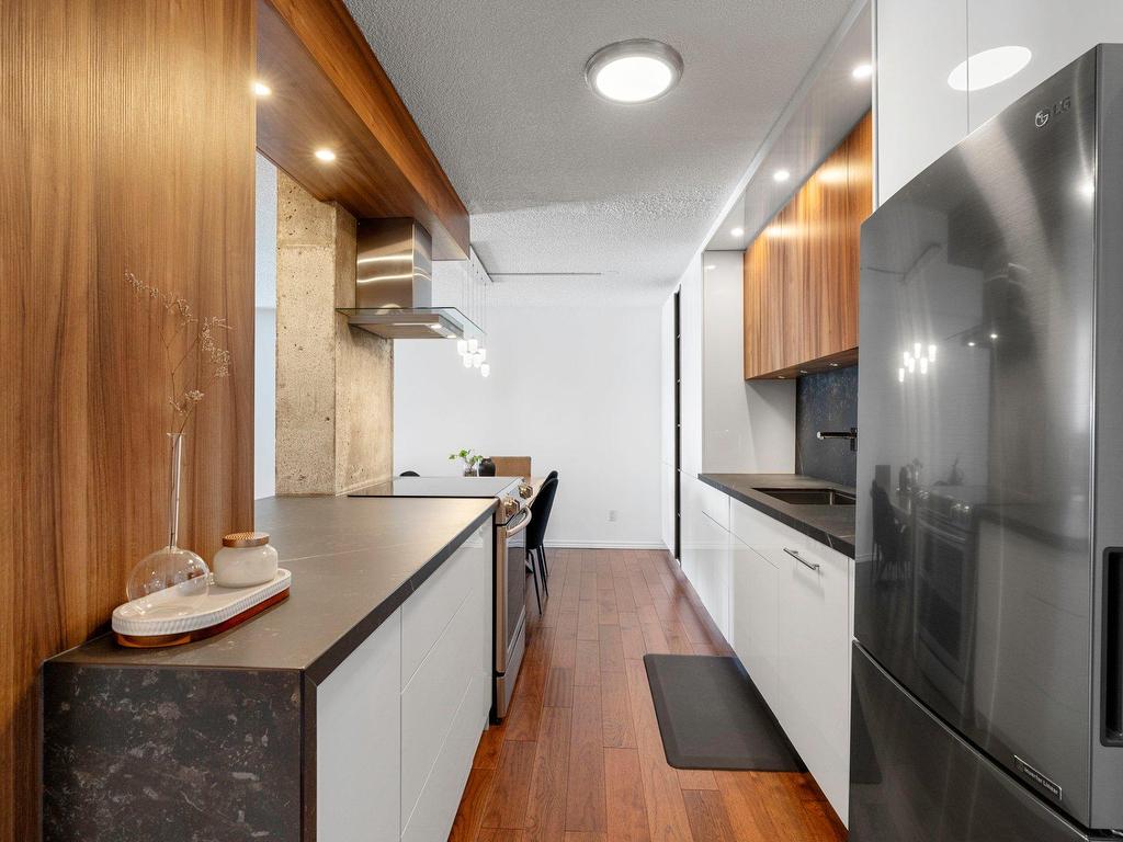 









1550


Av. Panama

, 616,
Brossard,




QC
J4W2W3

