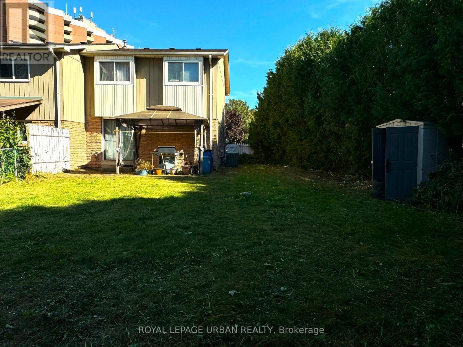 












347 BRAYMORE BOULEVARD

,
Toronto,




Ontario
M1B2W6

