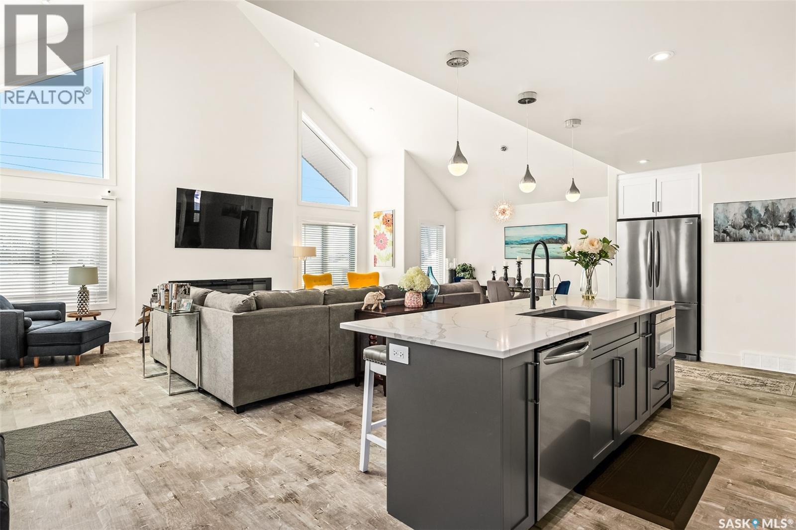 












1130 Stadacona STREET W

,
Moose Jaw,




Saskatchewan
S6H2B3

