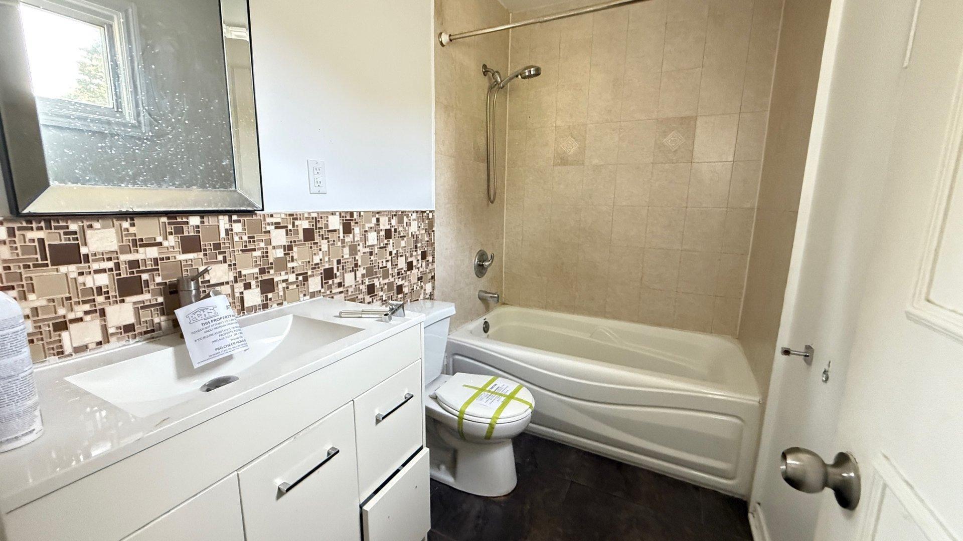 









7420


Av. Malo

,
Brossard,




QC
J4Y1C2

