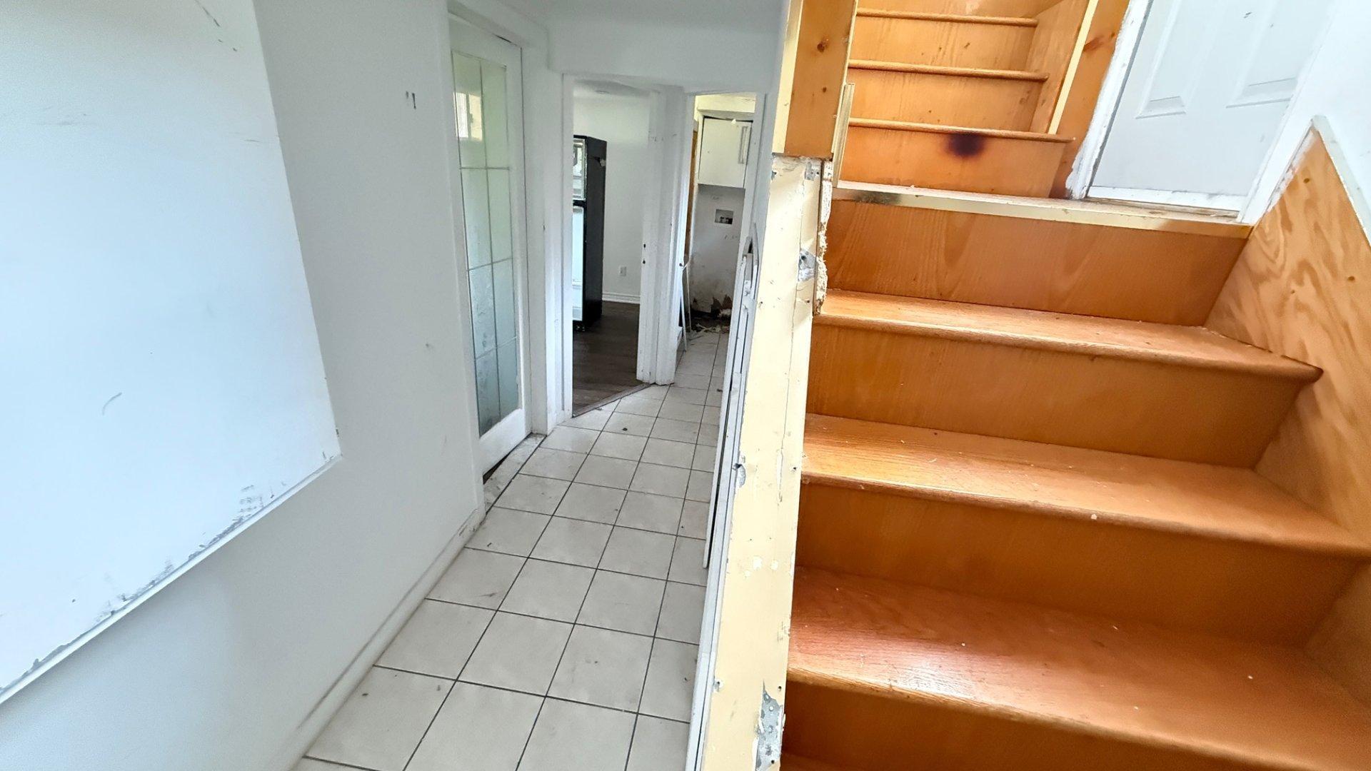









7420


Av. Malo

,
Brossard,




QC
J4Y1C2

