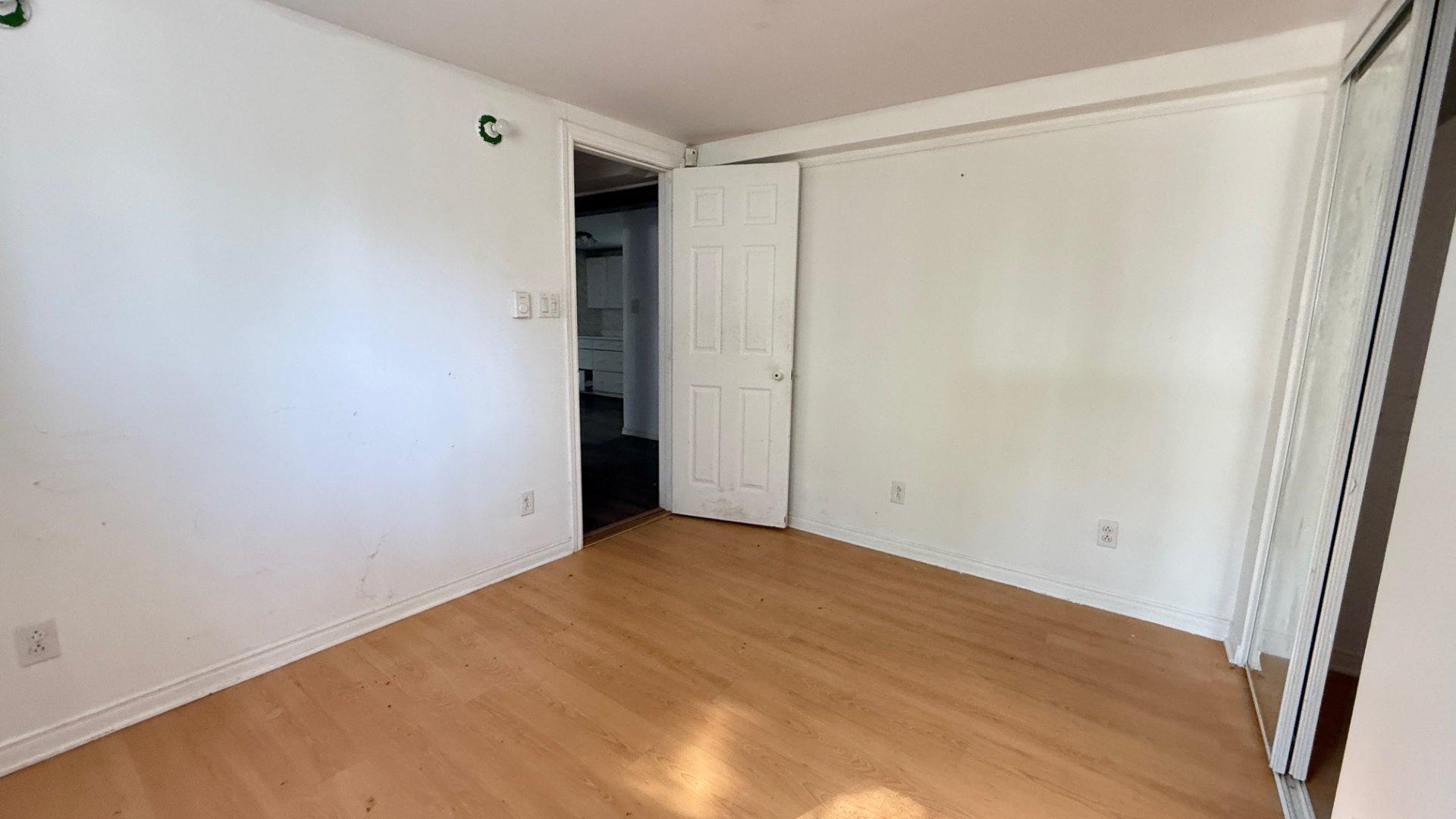 









7420


Av. Malo

,
Brossard,




QC
J4Y1C2

