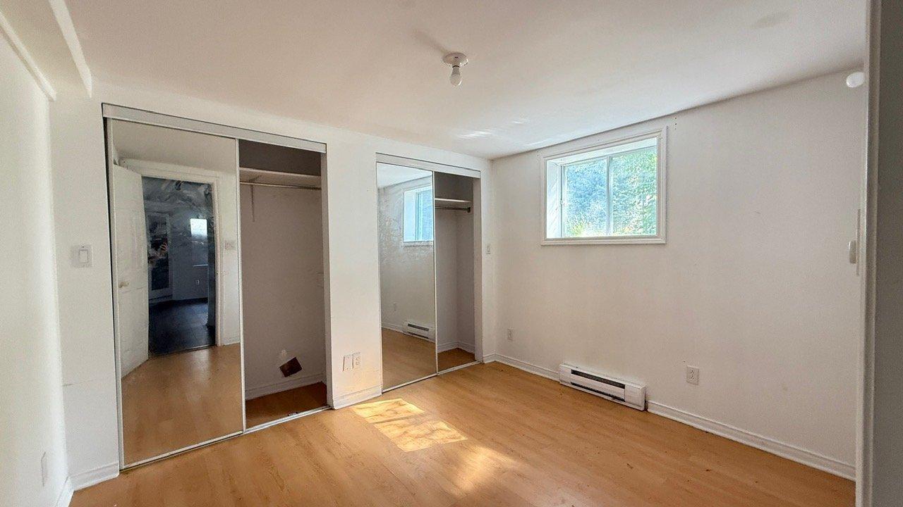 









7420


Av. Malo

,
Brossard,




QC
J4Y1C2

