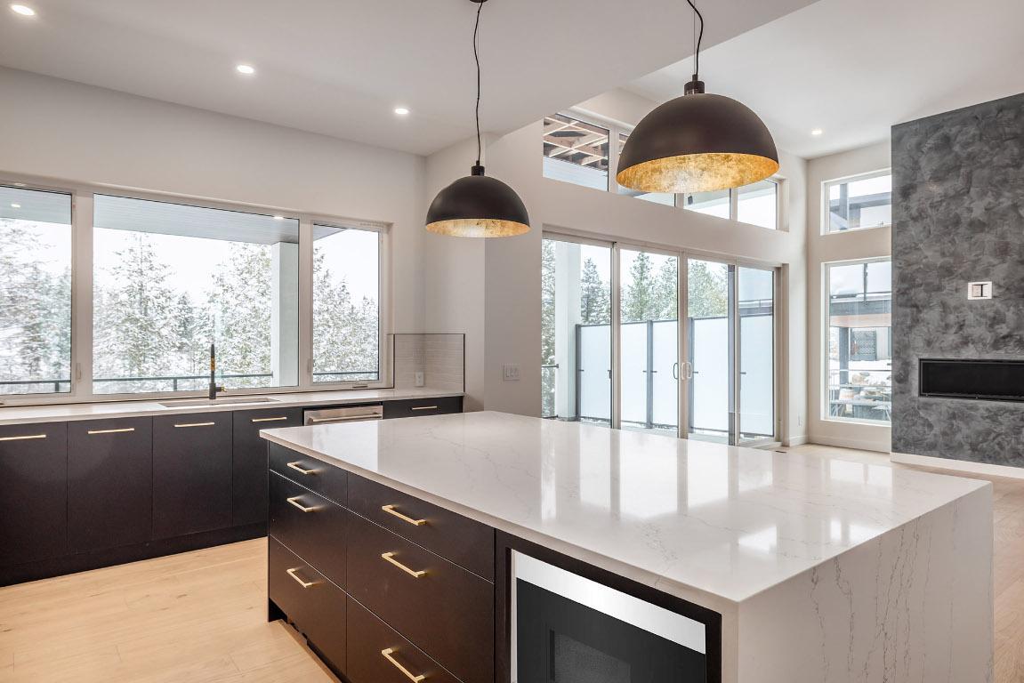 









10274


Beacon Hill

Drive,
Lake Country,




BC
V4V 0A9

