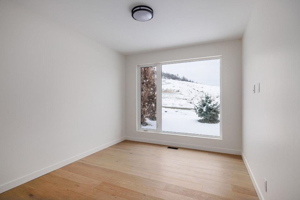 









10274


Beacon Hill

Drive,
Lake Country,




BC
V4V 0A9

