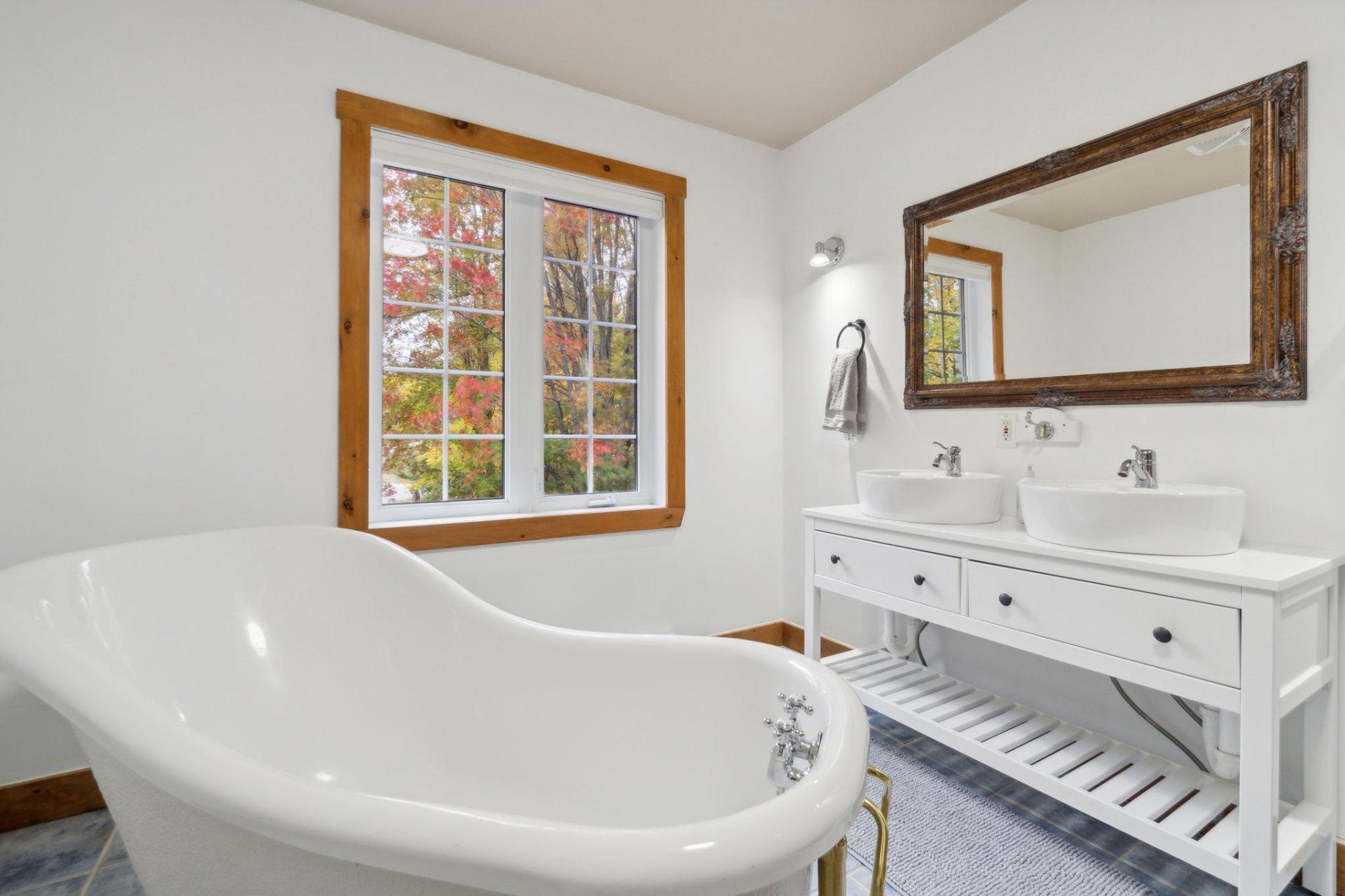 









1303


Rue Trudel

,
Mont-Tremblant,




QC
J8E2L4

