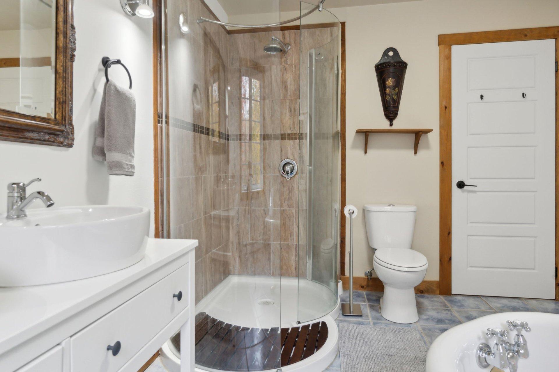 









1303


Rue Trudel

,
Mont-Tremblant,




QC
J8E2L4


