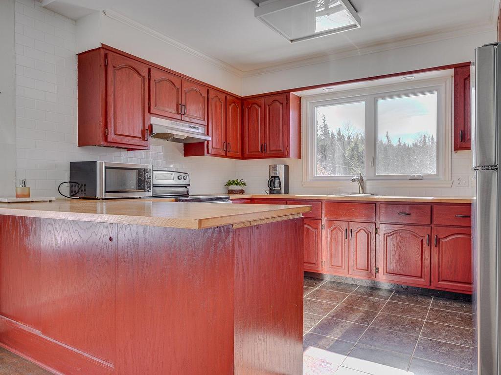 









201


Rue Trudeau

,
Sainte-Agathe-des-Monts,




QC
J8C3T6

