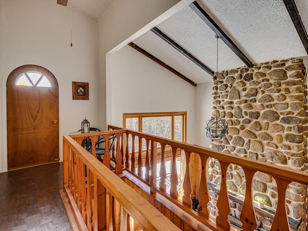 









201


Rue Trudeau

,
Sainte-Agathe-des-Monts,




QC
J8C3T6

