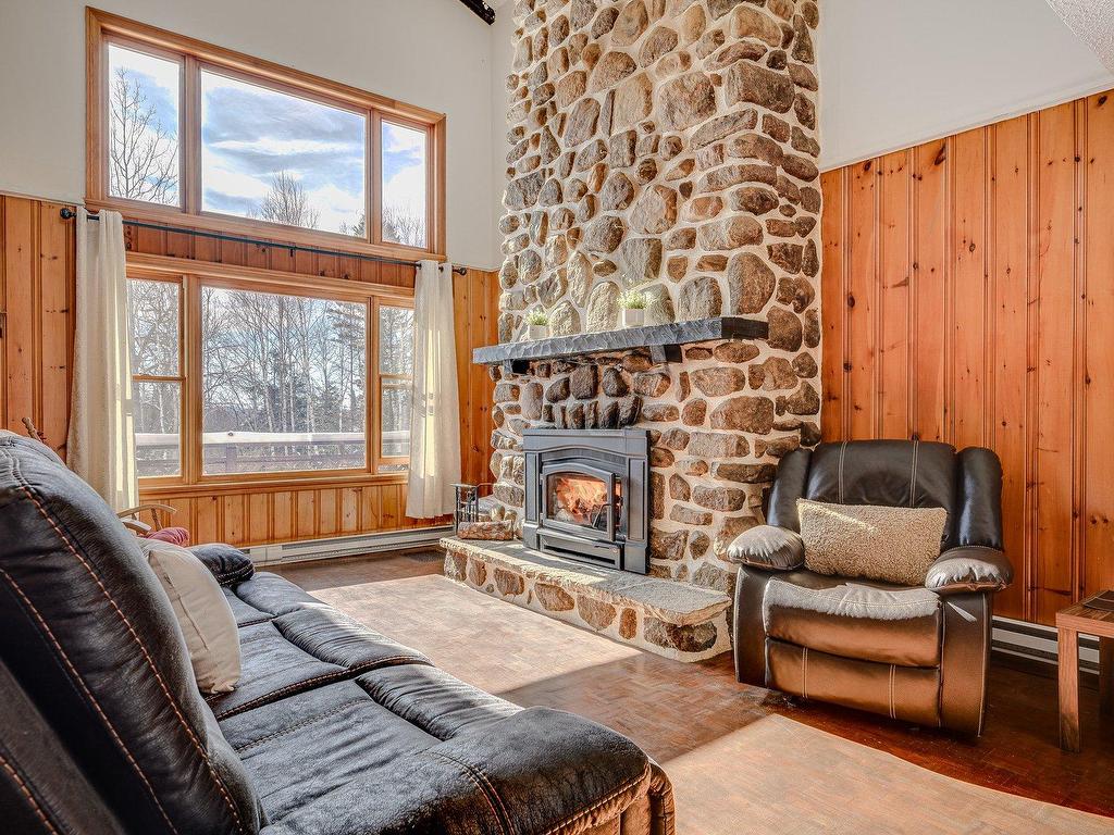 









201


Rue Trudeau

,
Sainte-Agathe-des-Monts,




QC
J8C3T6

