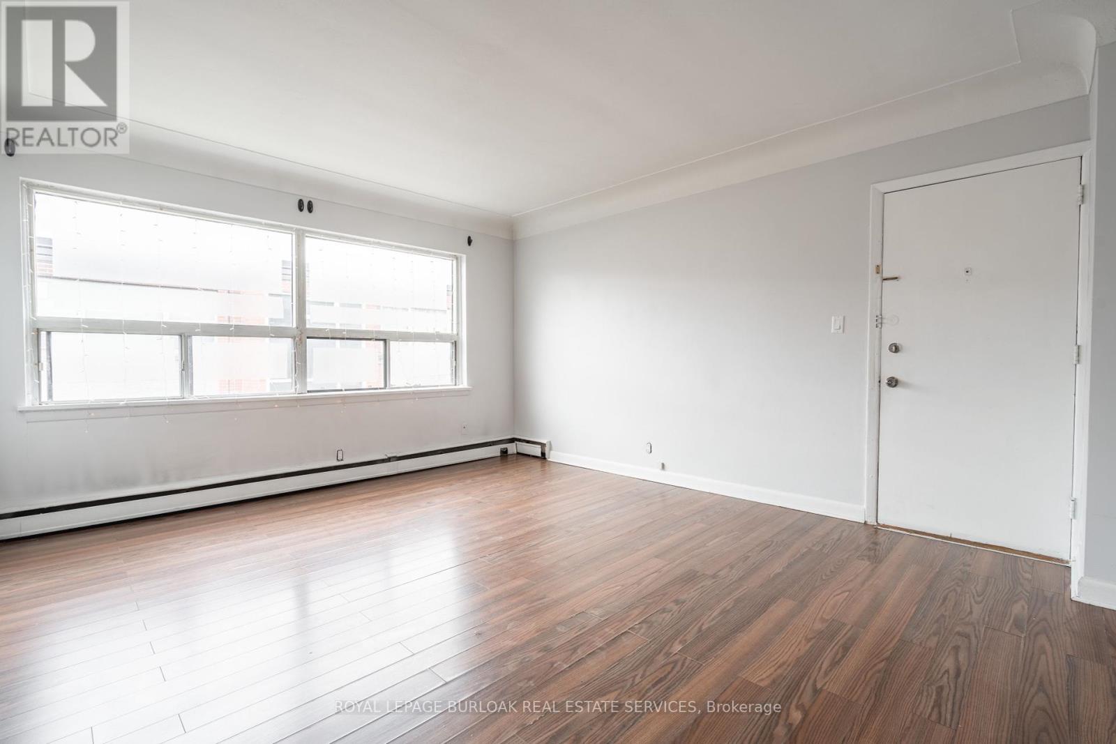












7 - 165 PARK ROW

,
Hamilton,




Ontario
L8K2K1

