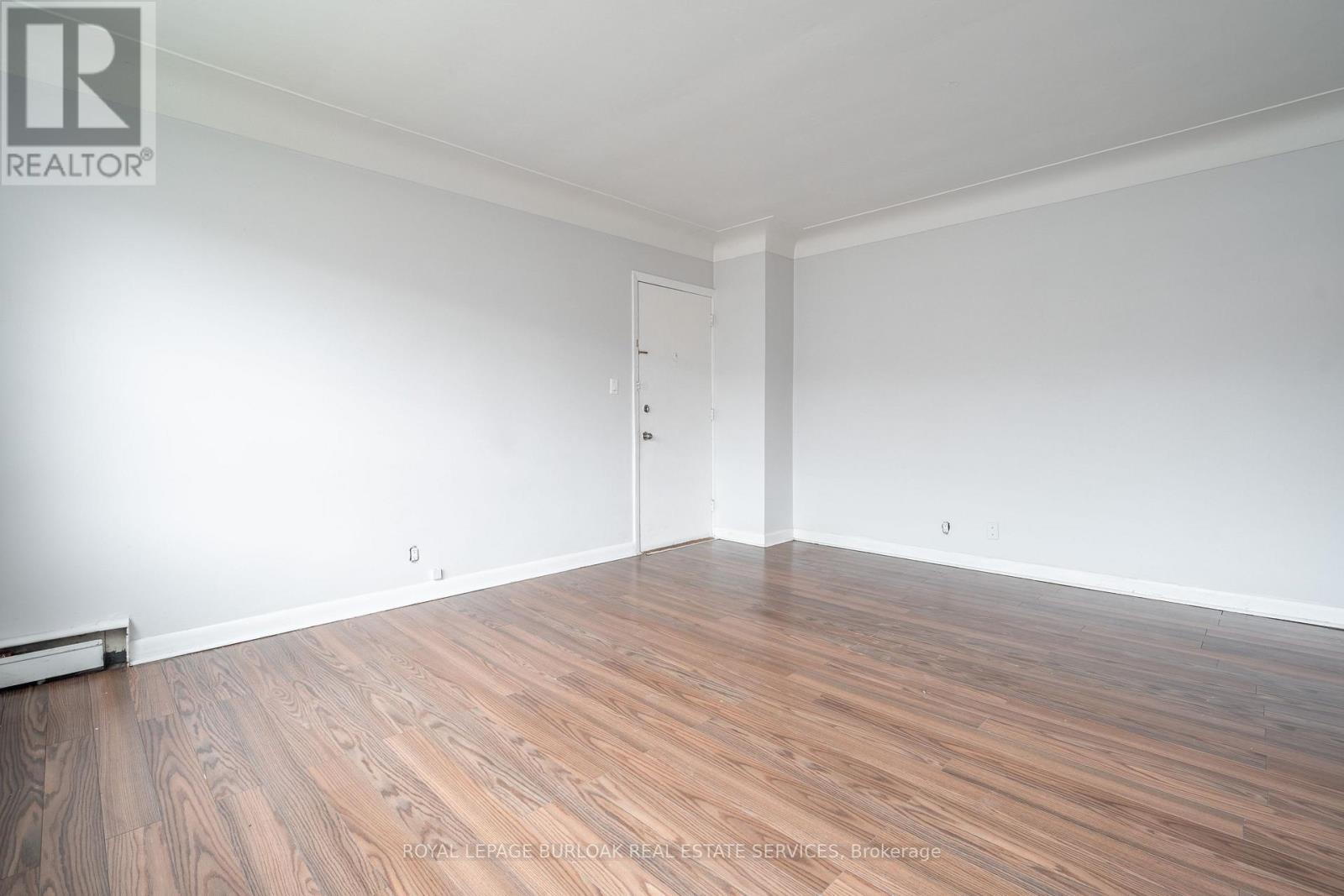 












7 - 165 PARK ROW

,
Hamilton,




Ontario
L8K2K1

