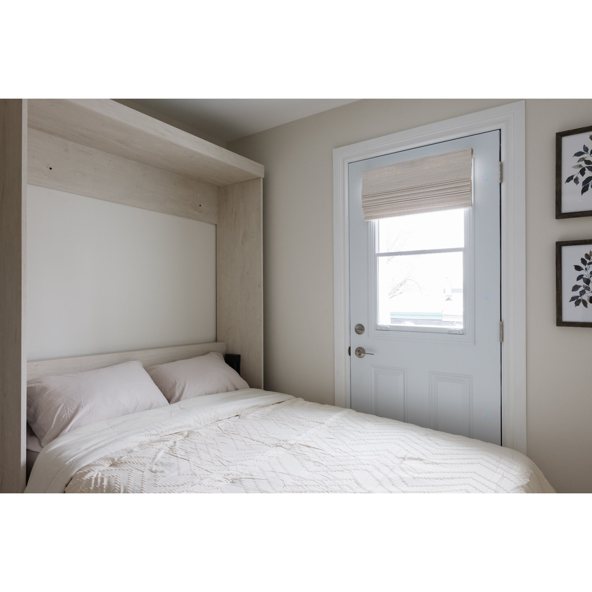 









3841A


Rue Drolet

,
Montréal (Le Plateau-Mont-Royal),




QC
H2W2L3

